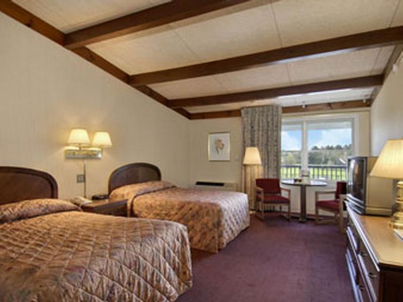 Howard Johnson By Wyndham Bangor Buitenkant foto